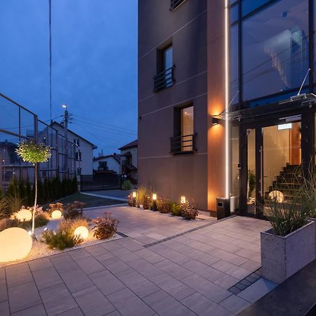 Aparthotel Клеосин Экстерьер фото