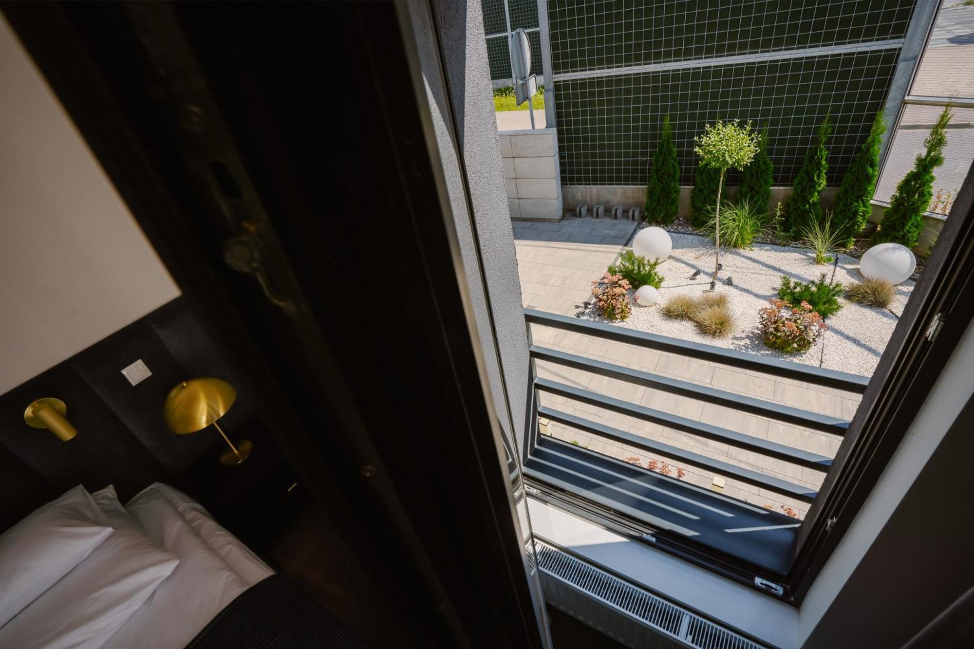 Aparthotel Клеосин Экстерьер фото